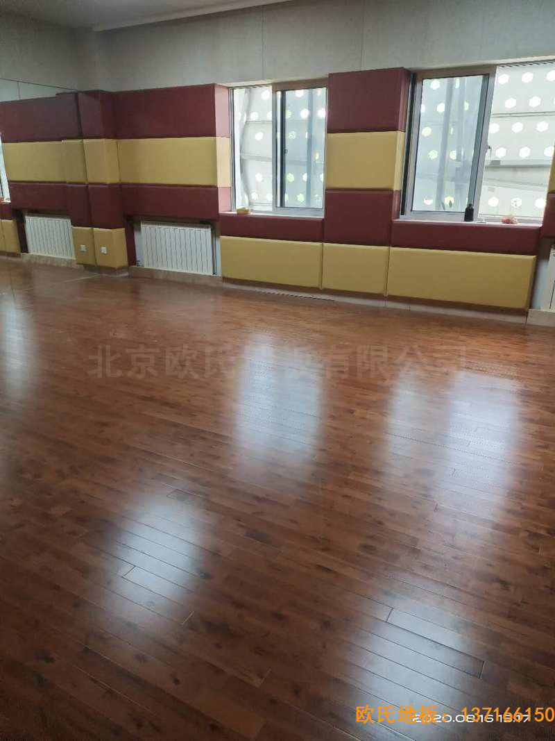 北京中國礦業(yè)大學附屬中學體育地板施工案例