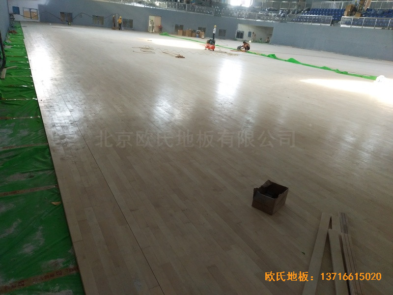 湖南黃花坪體育館體育地板安裝案例3