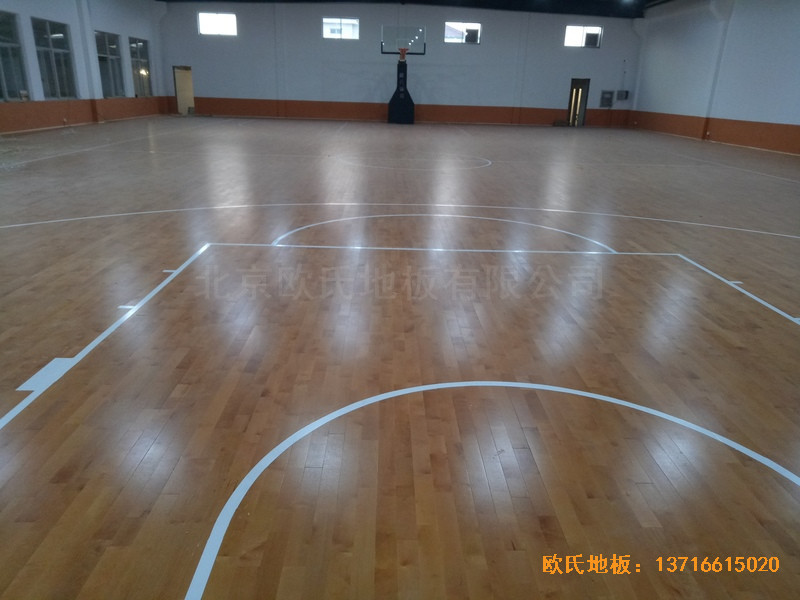 鹽城大豐區(qū)籃球館運(yùn)動地板鋪裝案例0