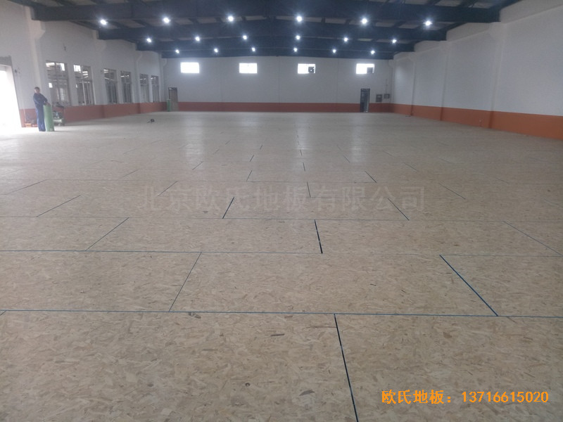 鹽城大豐區(qū)籃球館運(yùn)動地板鋪裝案例1