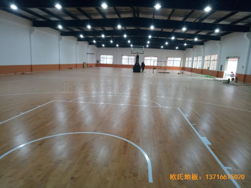 鹽城大豐區(qū)籃球館運(yùn)動地板鋪裝案例5