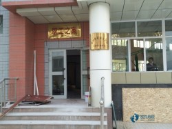 實(shí)木運(yùn)動(dòng)場地地板維護(hù)保養(yǎng)